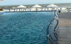 Blue Sapphire Resort-Sea By 50M,Free Swimming Pool